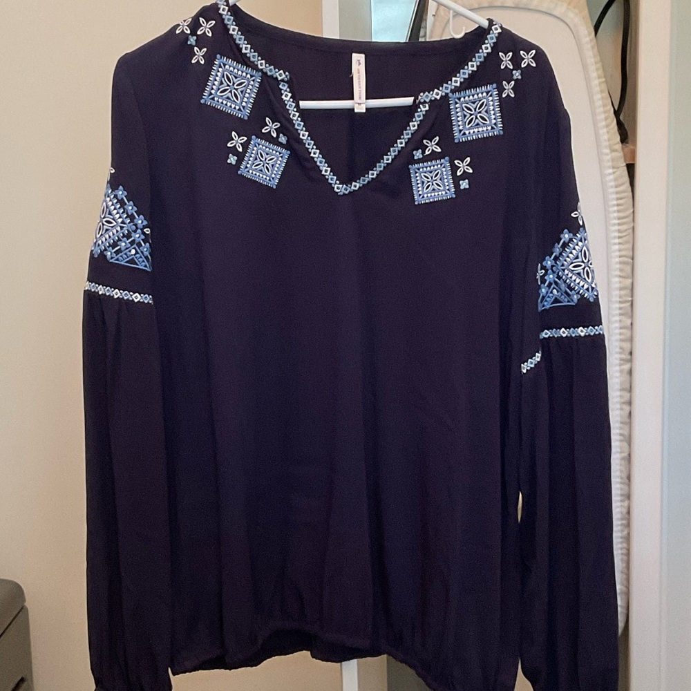 Southern Tide Navy Blue Blouse with Light Blue Embroidery